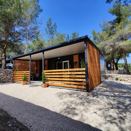 Parque de Campismo Aria Mobile Home, Oaza Mira 5 Star Camping,