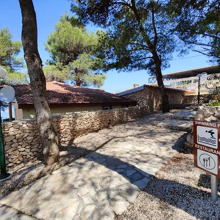 Parque de Campismo Aria Mobile Home, Oaza Mira 5 Star Camping, Drage